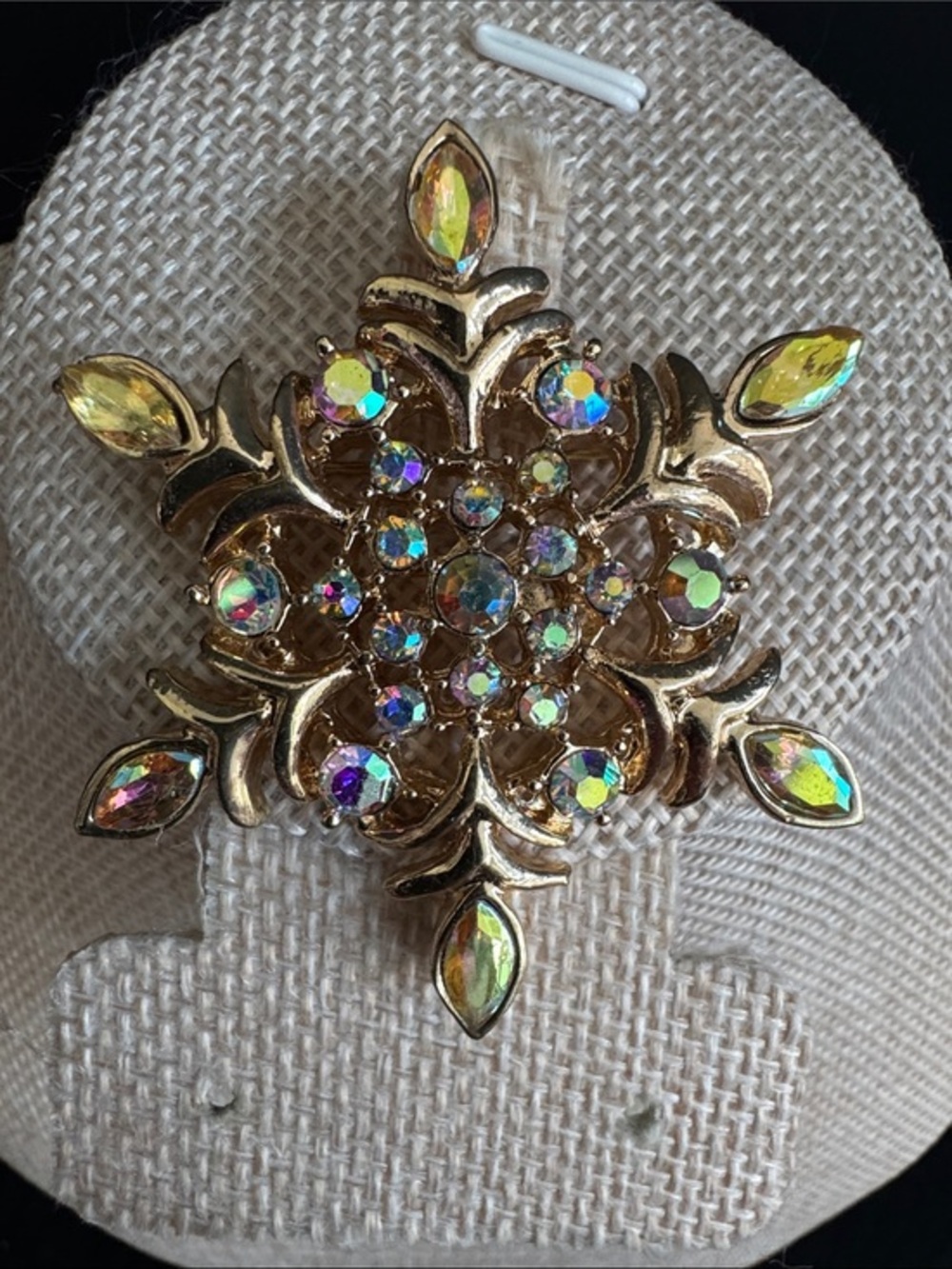 VTG Gold Tone Auora Borealis Rhinestone Snowflake Brooch Pin Mid Century Holiday